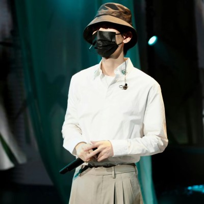 [A알] 디올 셔츠 클로버 자수 엠브로이더리