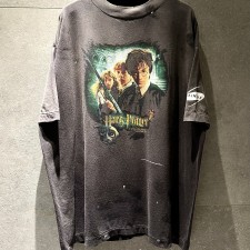 [계단] 세인트 마이클 x 해리포터 티셔츠 비밀의 방 그래픽