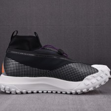 [남여공용 신발] 나이키 ACG 마운틴 플라이 고어텍스 메탈릭 실버 CT2904-001