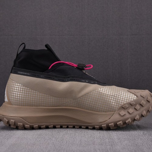 [남여공용 신발] 나이키 ACG 마운틴 플라이 고어텍스 카키 CT2904-200