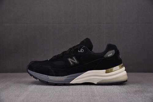 [M공장 남여공용] 뉴발란스 992 블랙 M992BL