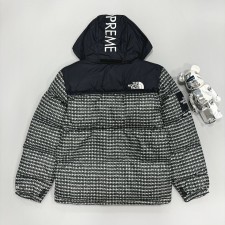 [AE] 슈프림 x 노스페이스 눕시 자켓 스터드 그래픽