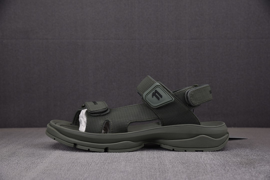 [XA공장 남여공용] 발렌시아가 투어리스트 샌들 카키
